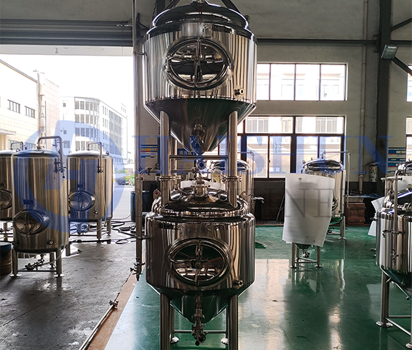 Tanques de fermentación apilados 3BBL