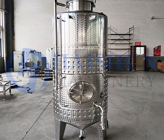 Enclosed Fermenter